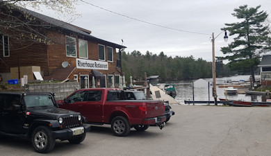 Restaurant with docks