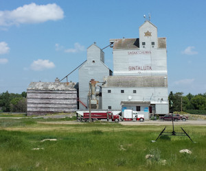 Old style grain elevator 