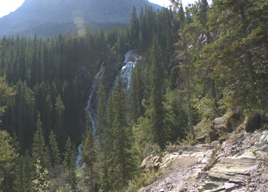 Waterfall below Grassi Lakes 